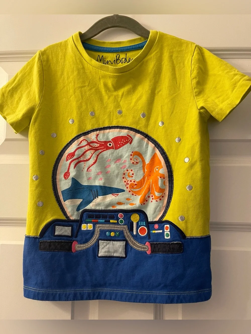 Mini Boden shark squid octopus t-shirt 6/7